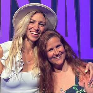 Meet your Posher, Leah